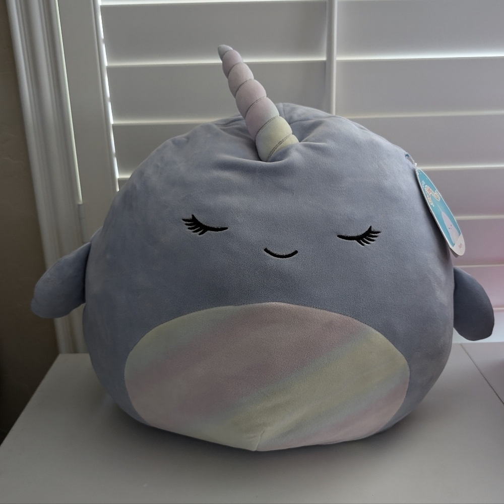 Squishmallow Naomi the Narwhal